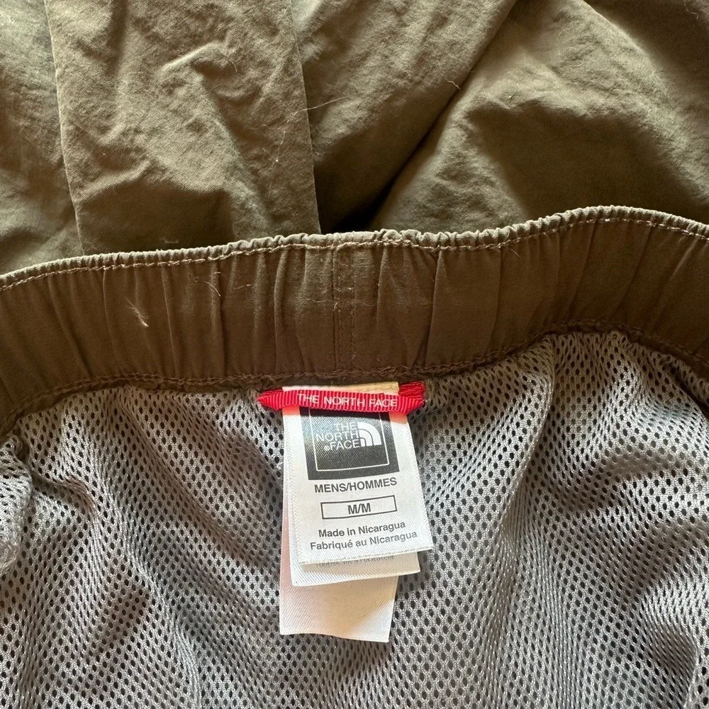 The North Face Granola Hiking Outdoor Men's Medium‎ Green Cargo Shorts
